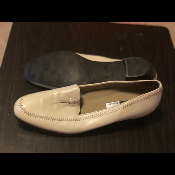 Munro Platform Shoes - Picture 3 of 3